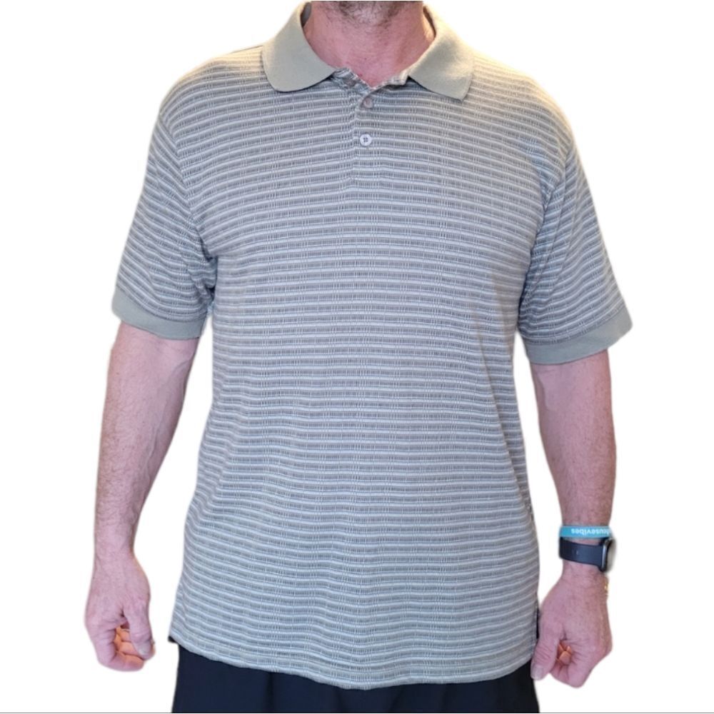 Andrew Fezza 3 button polo - Picture 3 of 8